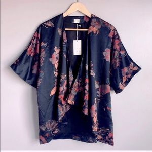 New A New Day Floral Watercolor Print Black Silky One Size Open Kimono Top